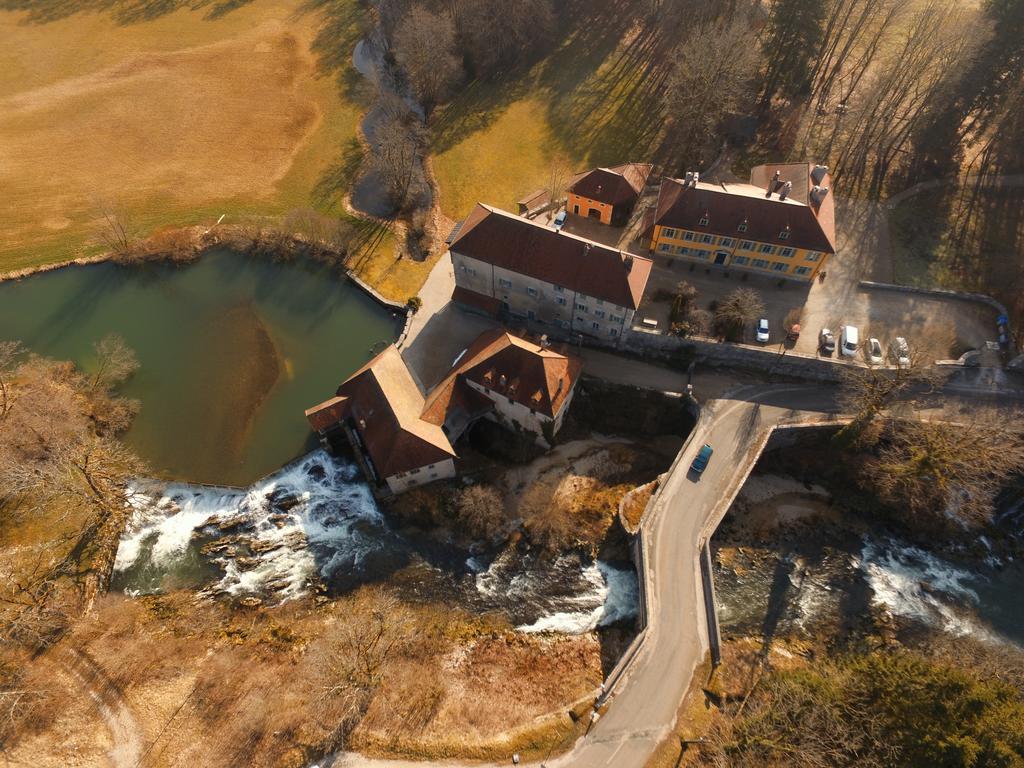Domaine De Syam - Gites, Chambres D'Hotes & Cabanes Exterior foto